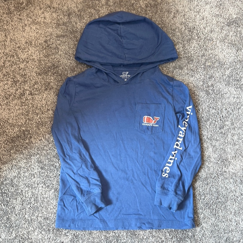Vineyard Vines long sleeved with hood